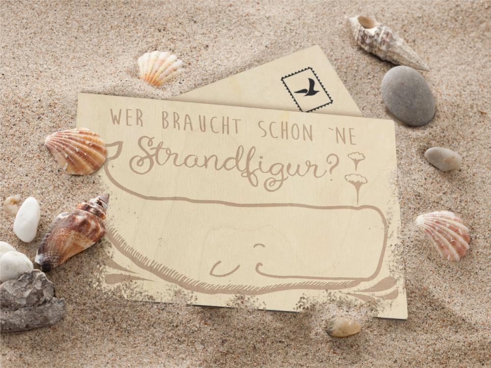 23001003 - Holzpostkarte "Strandfigur"